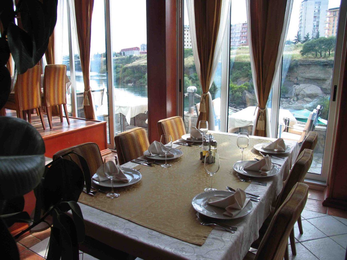 Отель Hotel Ambasador Подгорица-35