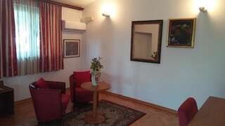Отель Hotel Ambasador Подгорица Люкс-8